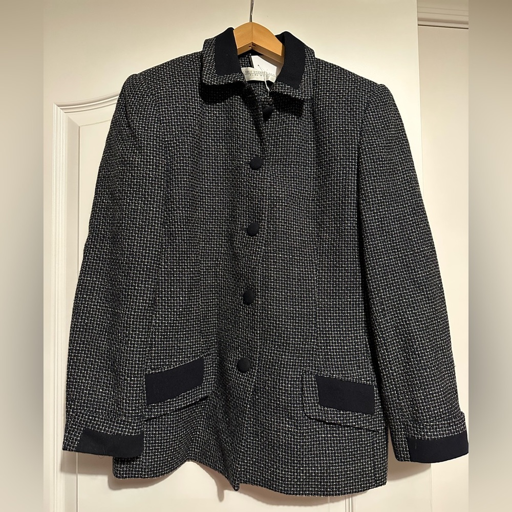 Valerie Stevens Pure wool button up vintage jacket navy and white petite size 6P